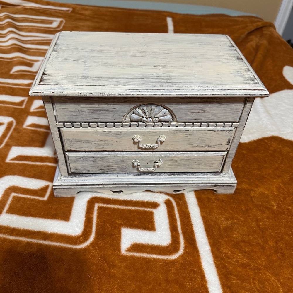 Jewelry Box Used